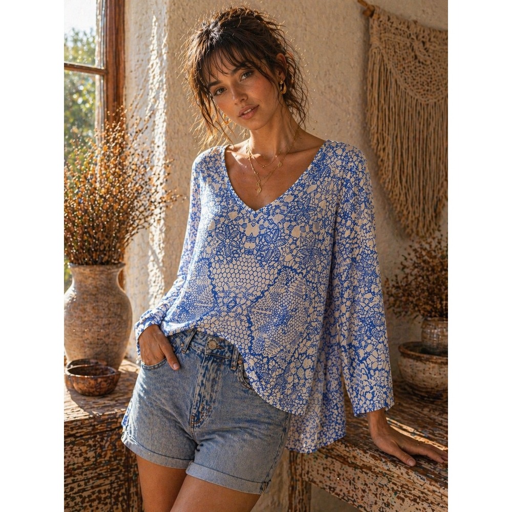 Ambiance Apparel Blue White Geometric Floral Boho Light Weight Blouse Largeβ